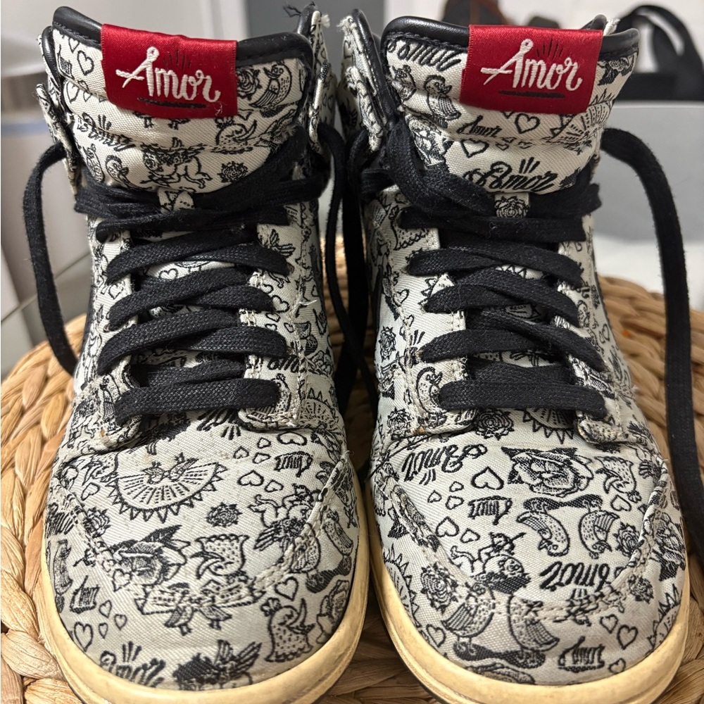 Nike High-Top Sneakers - Black and Cream